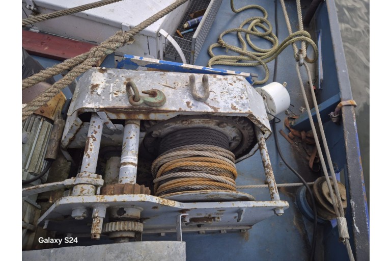 Remorqueur / Pousseur 17.58 avec ES-TRIN