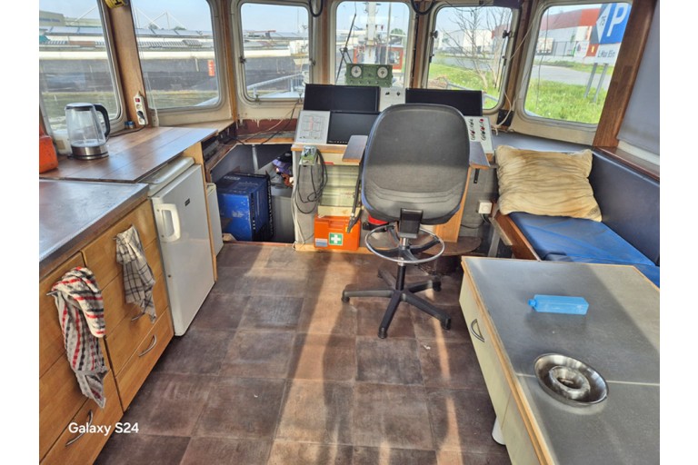 Remorqueur / Pousseur 17.58 avec ES-TRIN