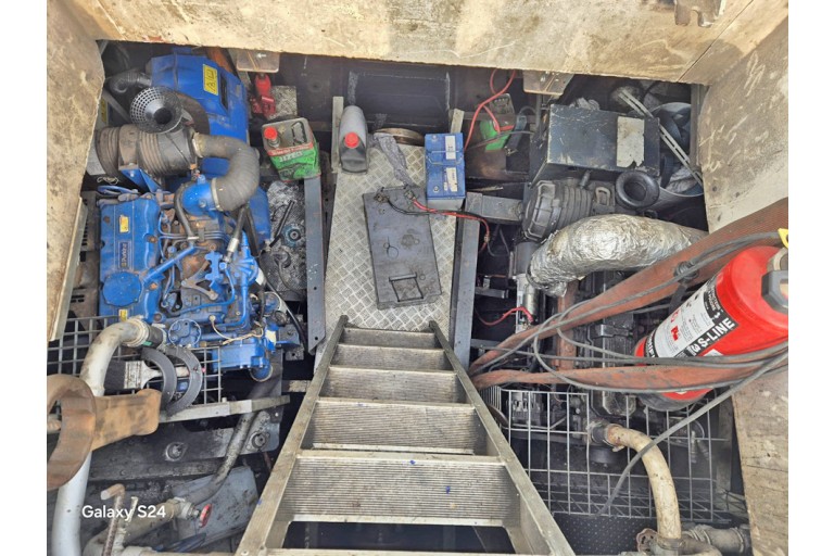 Remorqueur / Pousseur 17.58 avec ES-TRIN