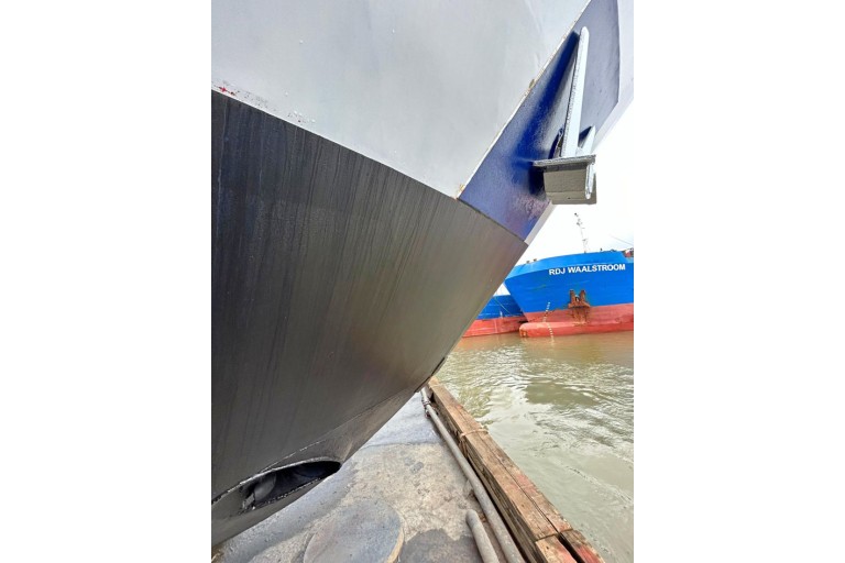 Bateau d'excursion 150 passagers