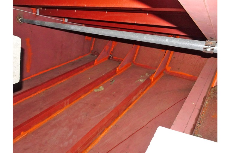 Bateau d'excursion 150 passagers