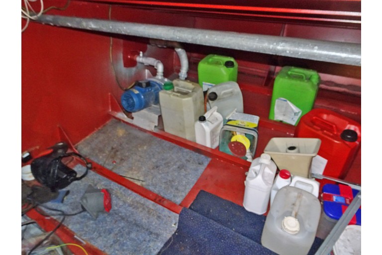 Bateau d'excursion 150 passagers