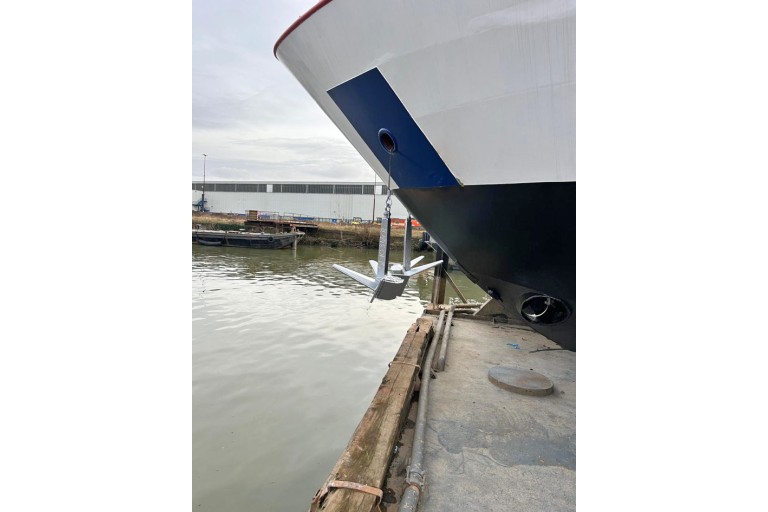 Bateau d'excursion 150 passagers