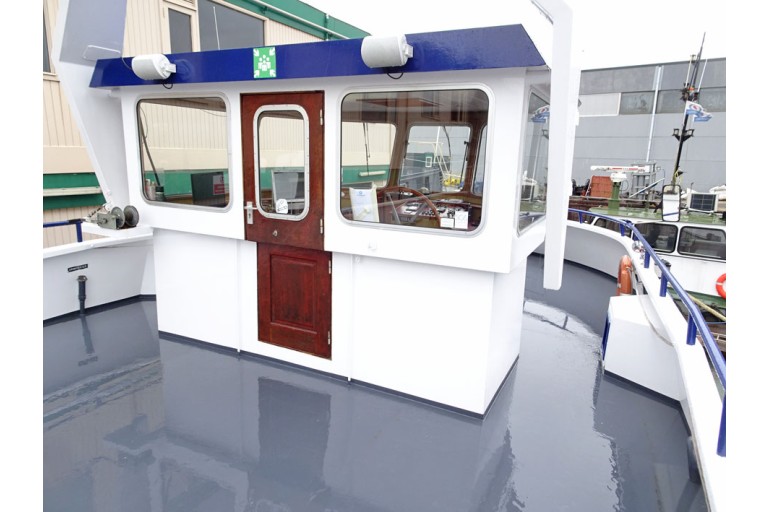 Bateau d'excursion 150 passagers