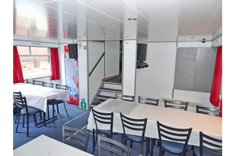 Bateau d'excursion 150 passagers