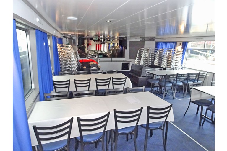 Bateau d'excursion 150 passagers