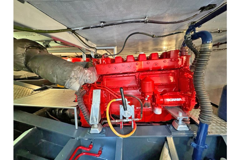 Bateau d'excursion 150 passagers