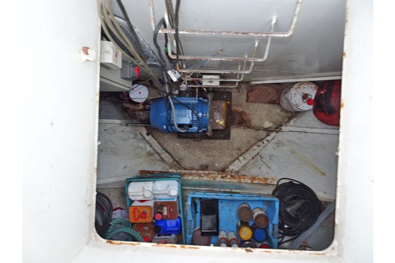 Bateau d'excursion 150 passagers