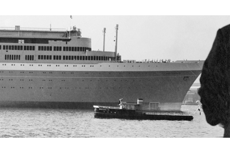 Dockyard 13, Motor tender