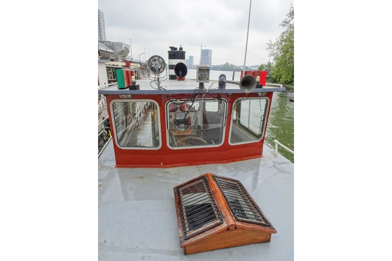 Dockyard 13, Motor tender