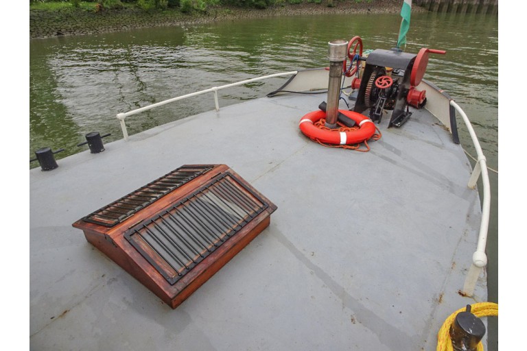 Dockyard 13, Motor tender