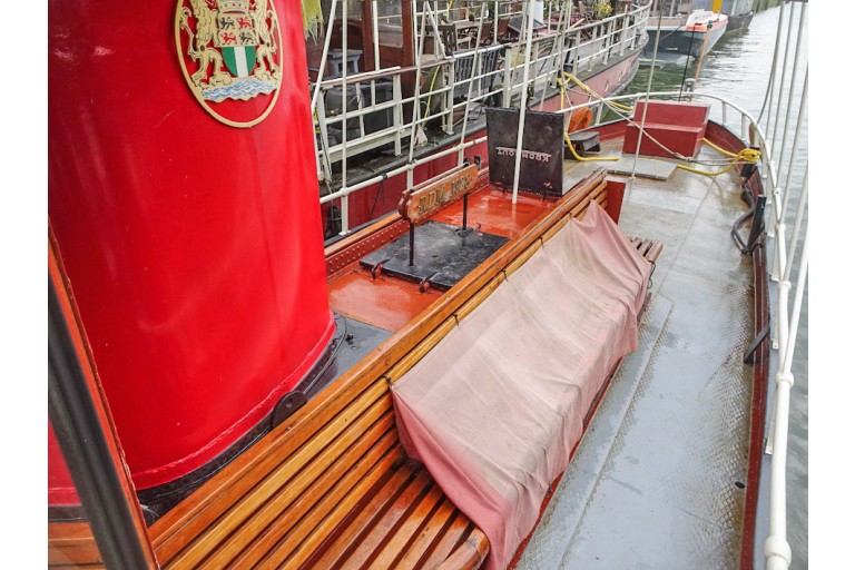 Dockyard 13, Motor tender