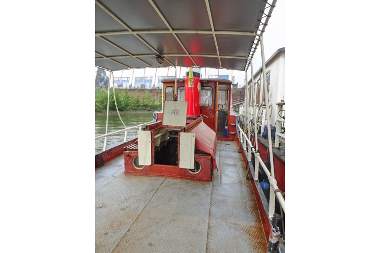 Dockyard 13, Motor tender