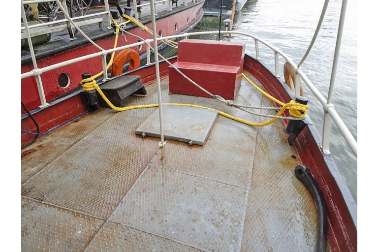 Dockyard 13, Motor tender