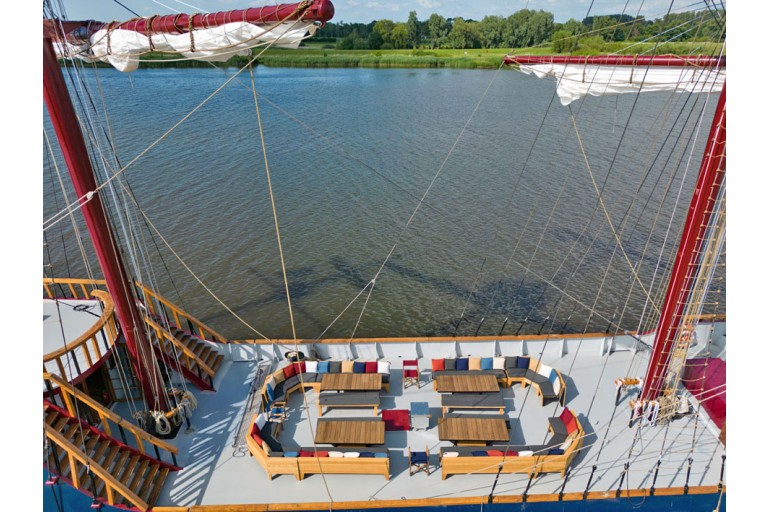 3 mast Charter ship / Event boat 44 hotel guests, 150 day guests
