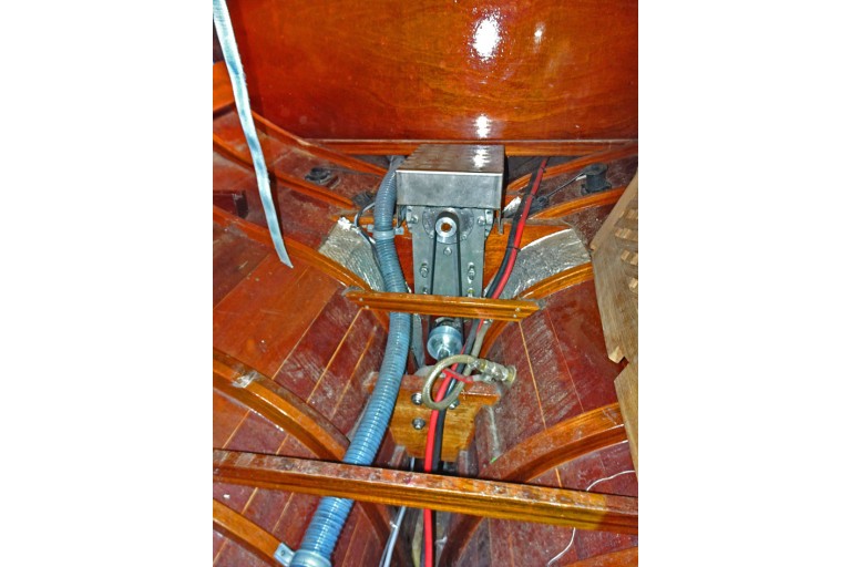 6mR Classic Sailing Yacht 38