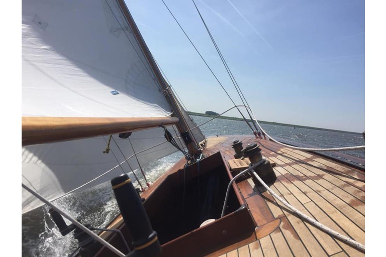 6mR Classic Sailing Yacht 38