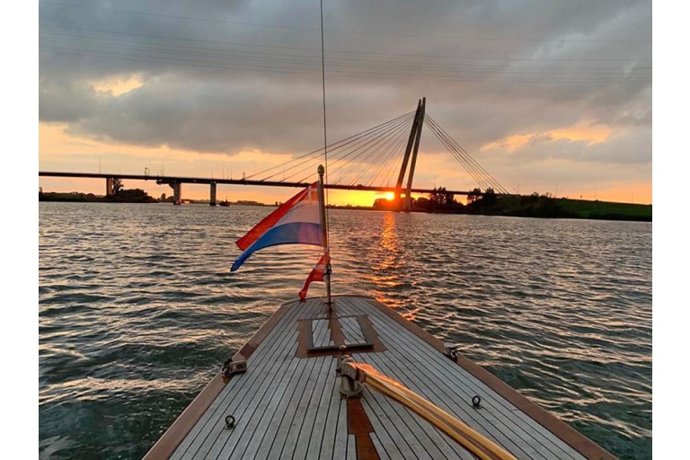 6mR Classic Sailing Yacht 38