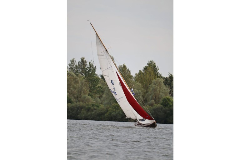 6mR Classic Sailing Yacht 38