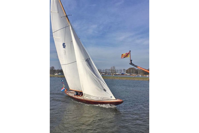 6mR Classic Sailing Yacht 38