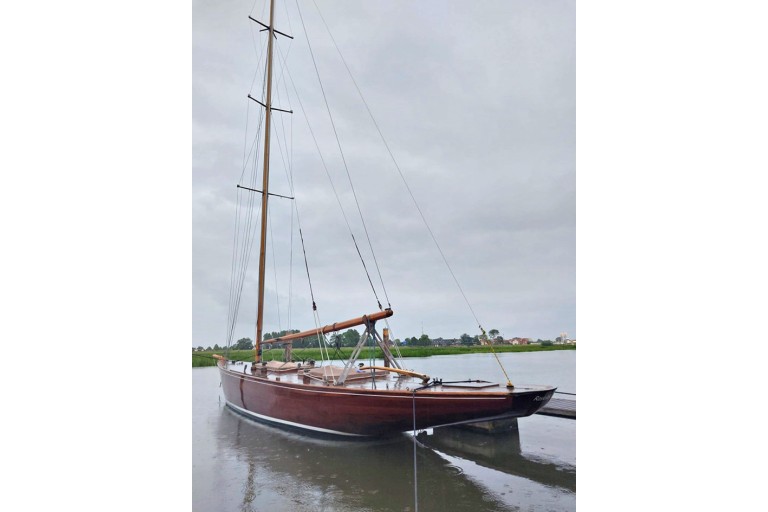 6mR Classic Sailing Yacht 38