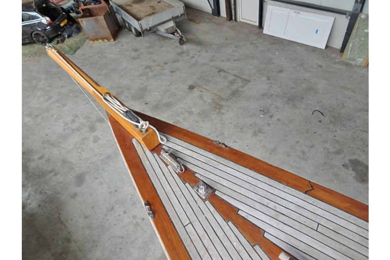 6mR Classic Sailing Yacht 38