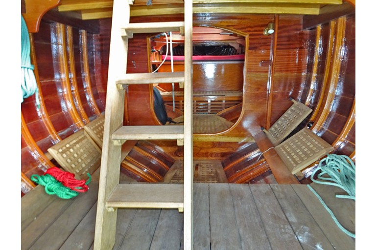 6mR Classic Sailing Yacht 38