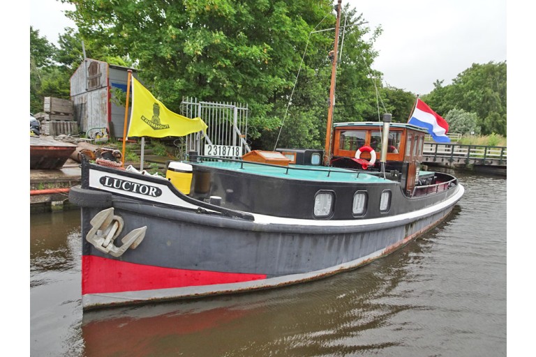 Amsterdam Tugboat 15.16