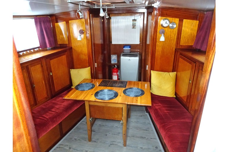 Amsterdam Tugboat 15.16