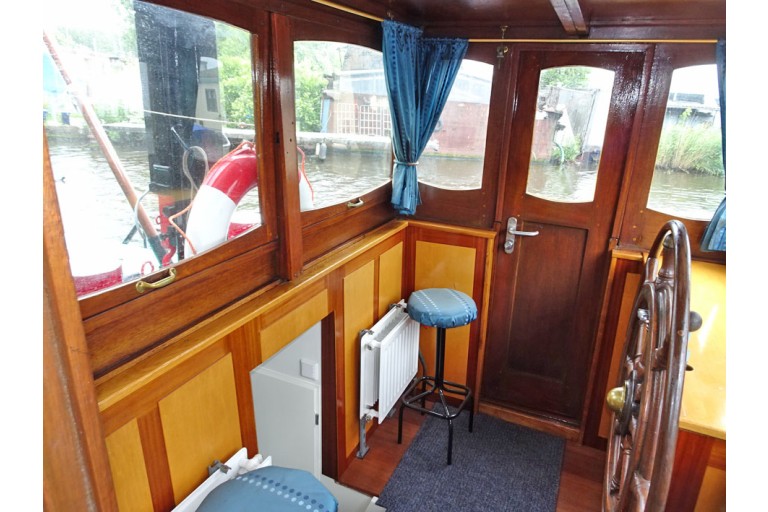 Amsterdam Tugboat 15.16