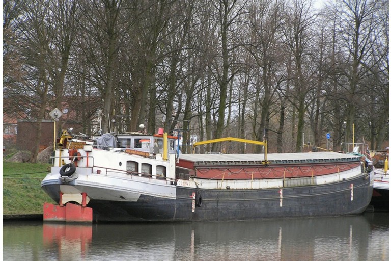 Luxe Motor Houseboat hull 29.75