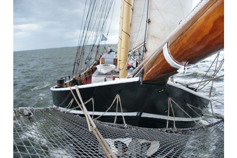 Top sail schooner 26 overnight guests