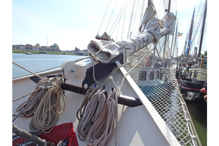Top sail schooner 26 overnight guests