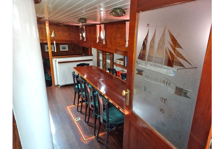 Top sail schooner 26 overnight guests