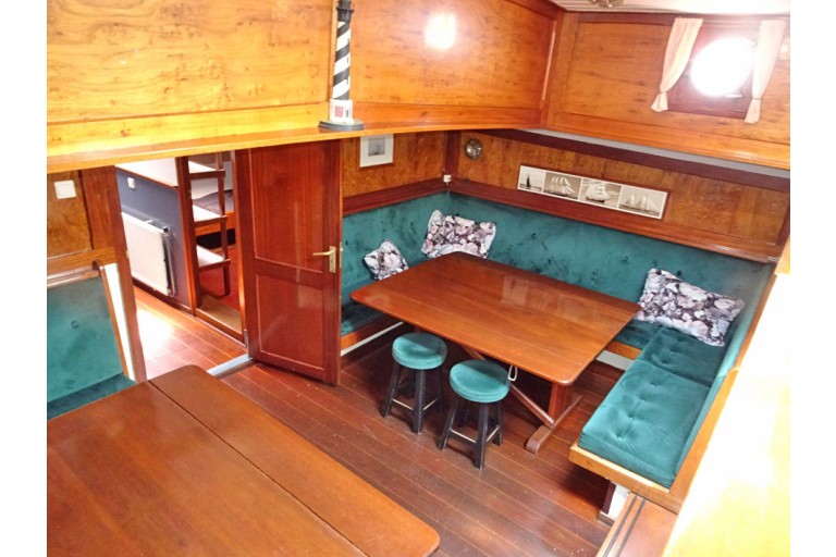 Top sail schooner 26 overnight guests