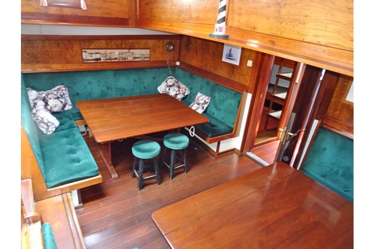 Top sail schooner 26 overnight guests
