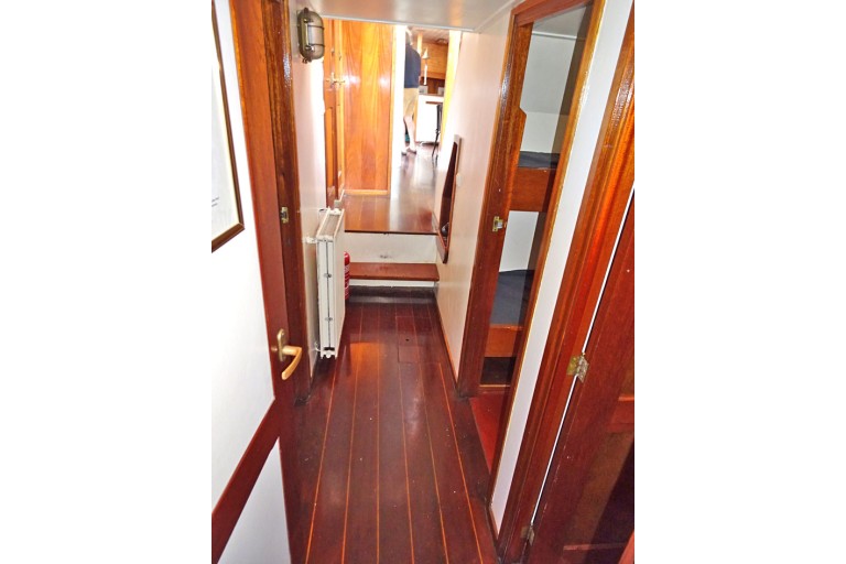 Top sail schooner 26 overnight guests