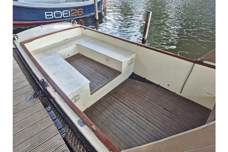 Pont de gaillard Yacht à moteur classique 11.30