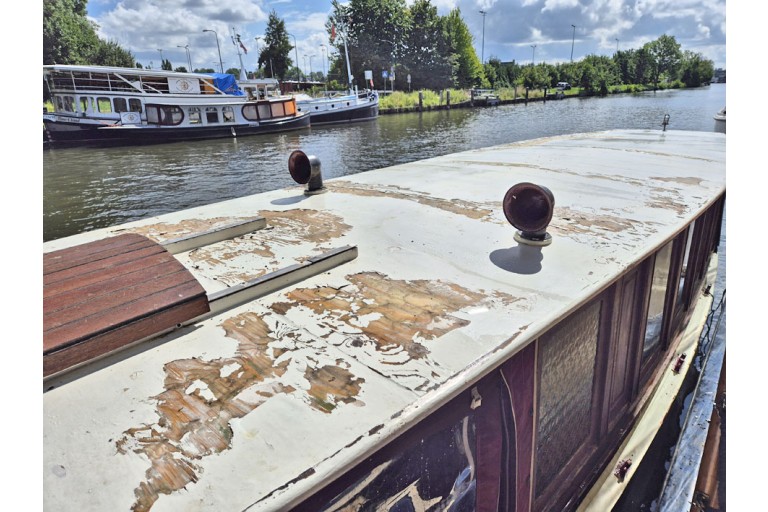 Classic Dutch motor yacht 8.90