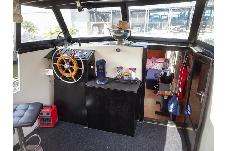 Dutch Barge 13.60