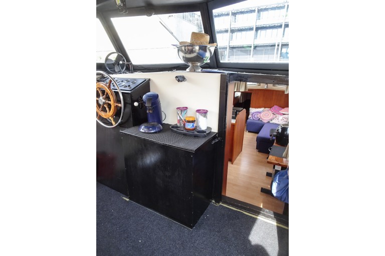 Dutch Barge 13.60