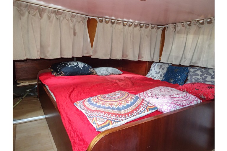 Dutch Barge 13.60