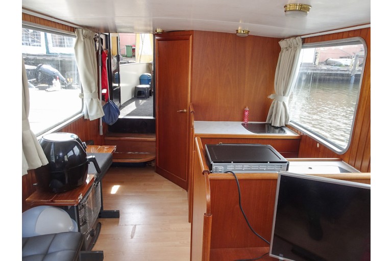 Dutch Barge 13.60