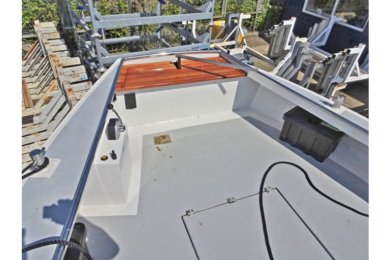 Open Tour boat for 35 guests