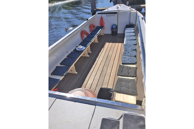 Open Tour boat for 35 guests