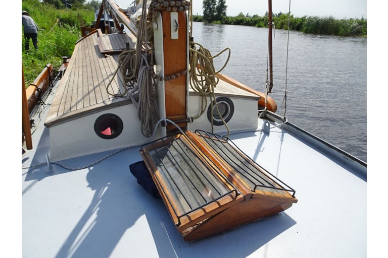 Dutch Classic Sailing yacht 900