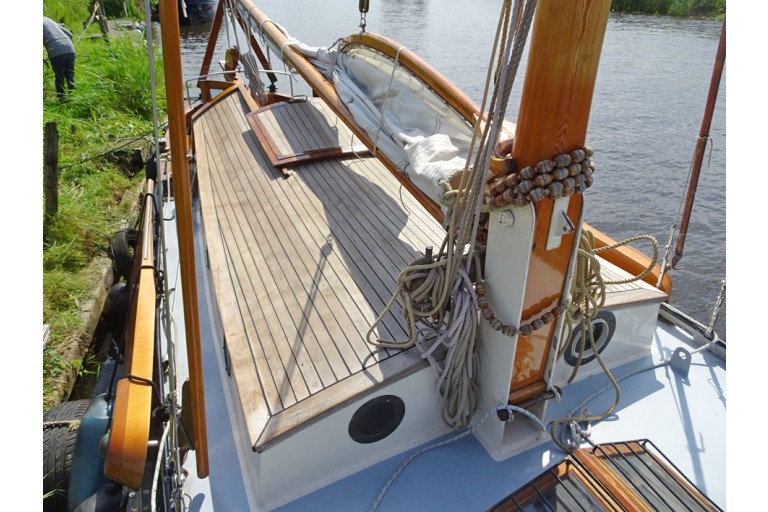 Dutch Classic Sailing yacht 900
