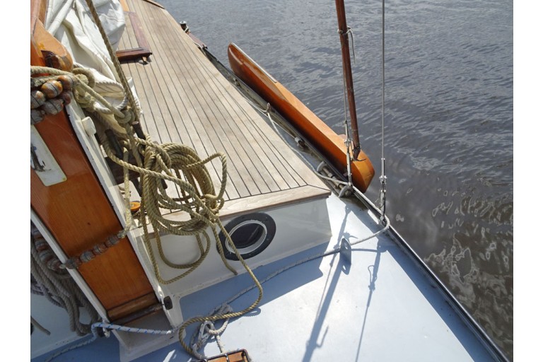 Dutch Classic Sailing yacht 900