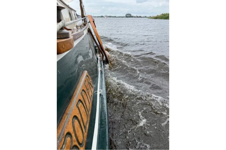 Dutch Classic Sailing yacht 900