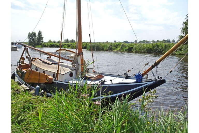 Dutch Classic Sailing yacht 900